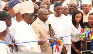 Governor-Ambode-Commissions-New-Bus-Terminal-At-TBS-768x445