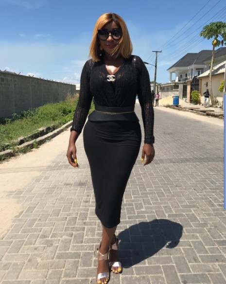 Nollywood Actress Ini Edo Slays In Black Dress