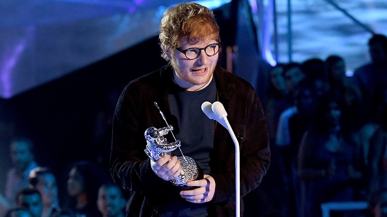 Ed Sheeran Wins Artist of the Year at the 2017 MTV VMAs