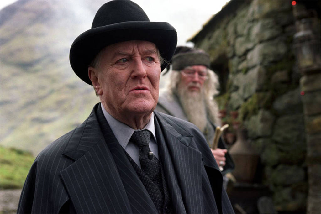 British Actor Who Starred in Harry Potter, Robert Hardy Dies At Age 91