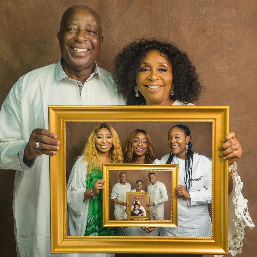#TheNgwubes: Latasha Ngwube’s Generational Family Photo is the Most Lovely Photo You'll See Today
