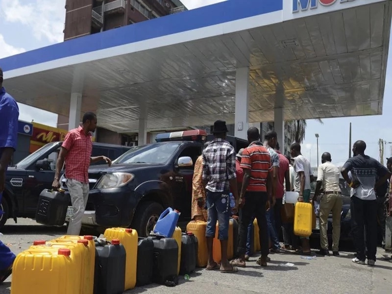 Oil marketers threaten service withdrawal in Lagos, Ogun