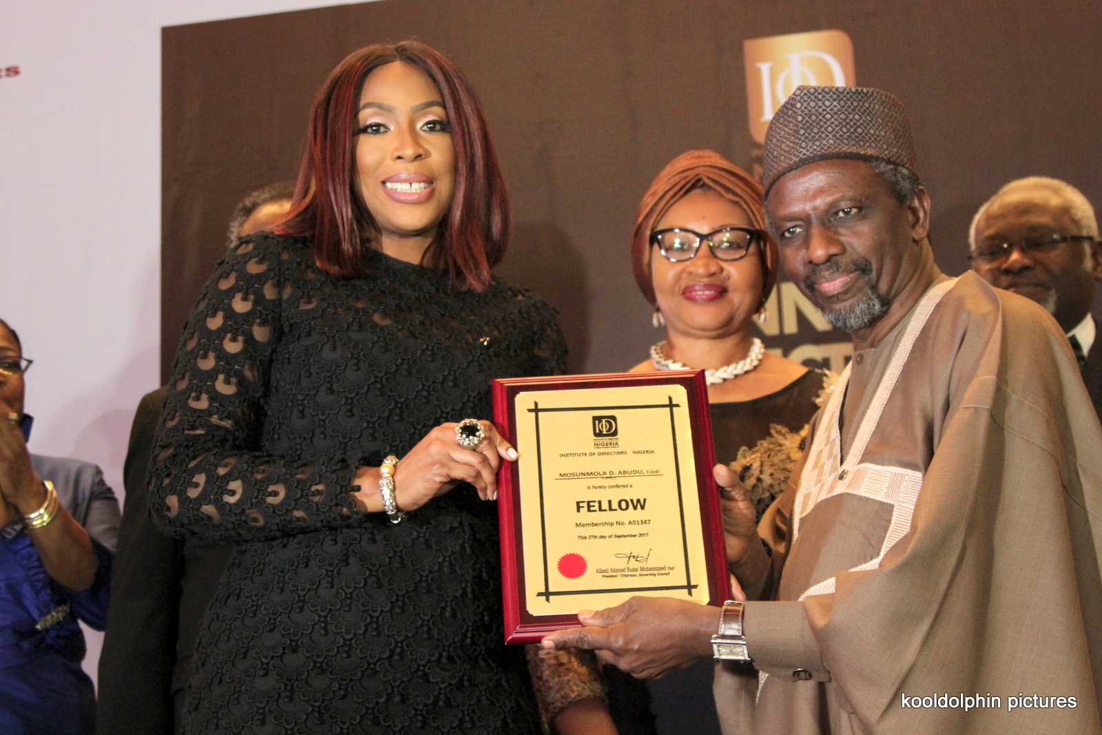 Mo Abudu awarded the 2017 ‘IoD Entrepreneurial Award’ at Institute of Directors Nigeria Dinner