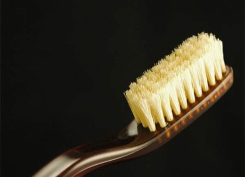 How hard toothbrushes damage your gum