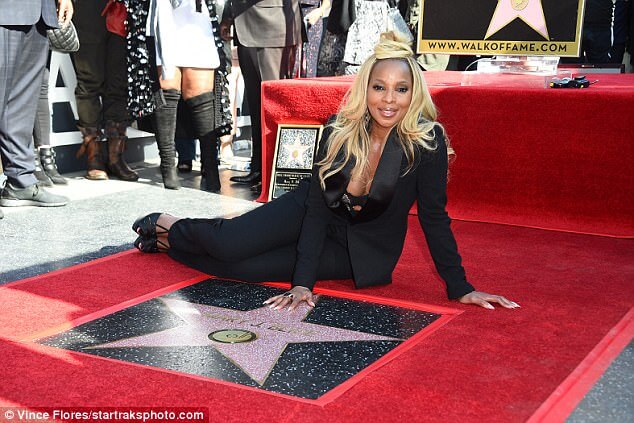 Mary J Blige Receives A Star On Hollywood Walk Of Fame On Her Birthday [PHOTOS]