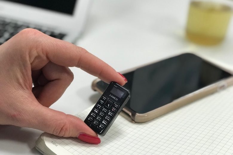 Take a Look at the World’s Smallest Mobile Phone