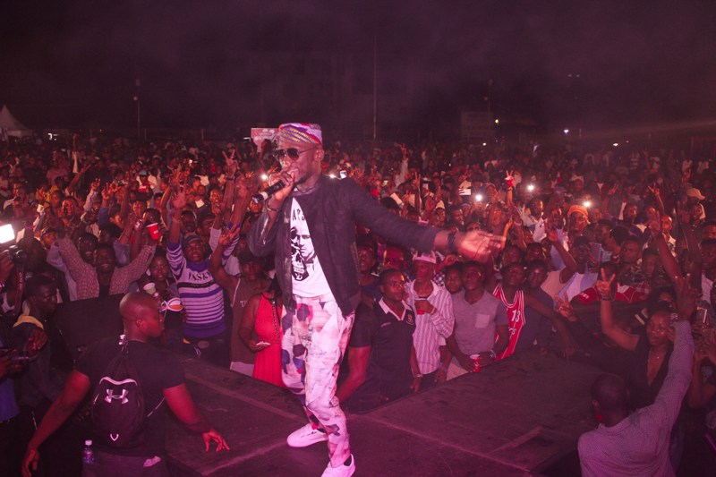 Smirnoff X1 Tour Shuts Down Ph City With Dj Spinall, Skales & Harrysong