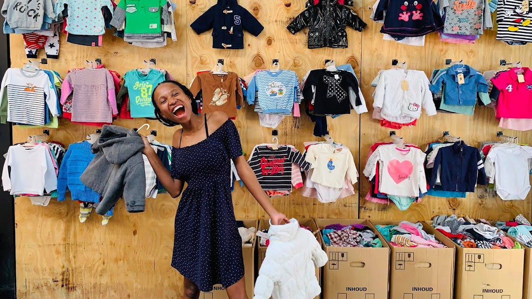 5 Reasons Pre-loved Clothing Is The New Trend In Nigeria | Fab.ng