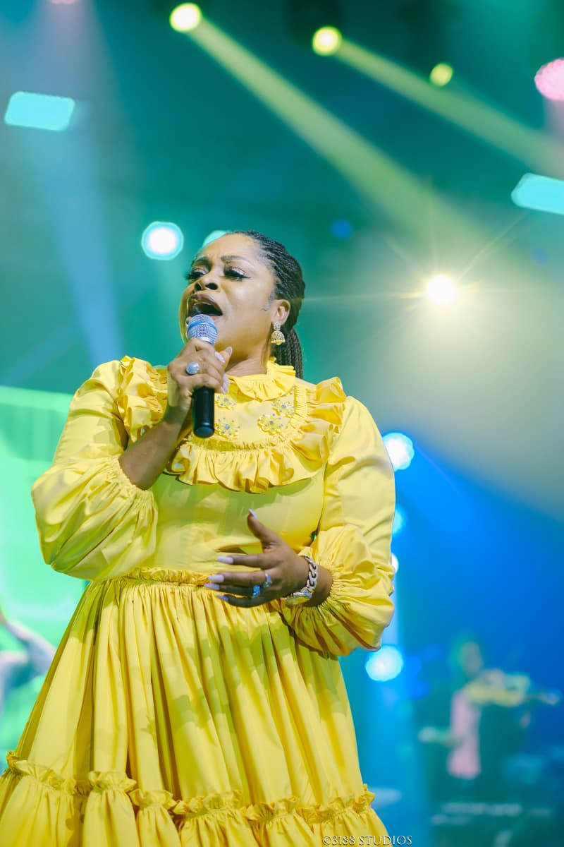 Sinach sells out Wembley Arena in landmark concert | Fab.ng