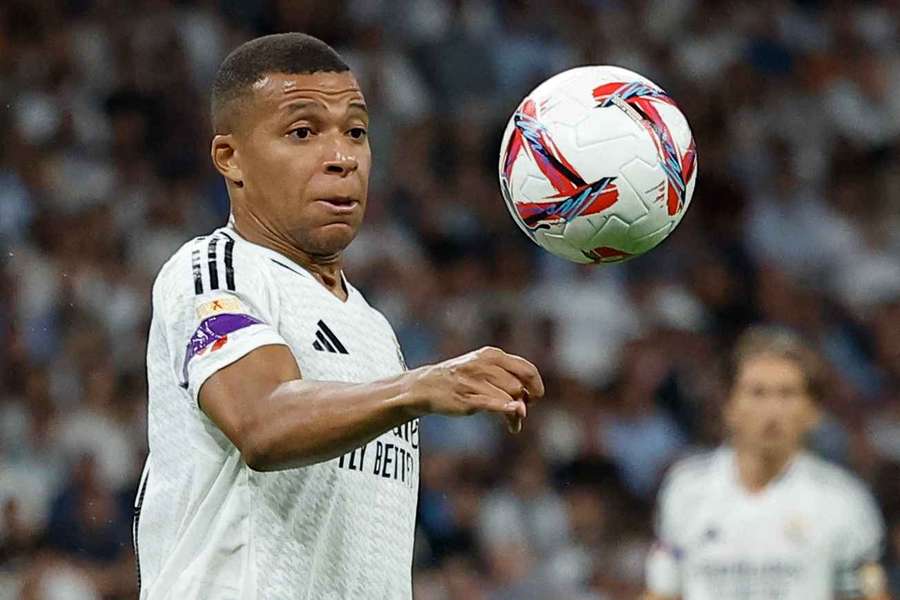 Kylian Mbappe set for spell on sidelines with leg injury | fab.ng