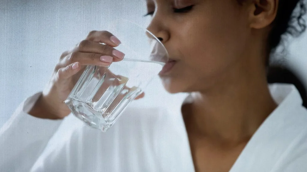 Drinking Warm Water In The Morning: See Health Benefits | fab.ng